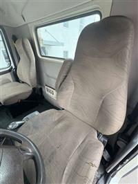 2017 Volvo VNM SINGLE AXLE DAY CAB