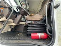 2017 Volvo VNM SINGLE AXLE DAY CAB