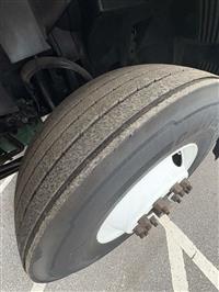 2017 Volvo VNM SINGLE AXLE DAY CAB