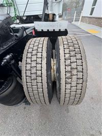 2017 Volvo VNM SINGLE AXLE DAY CAB