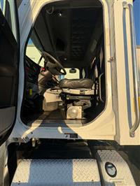 2015 Freightliner Coronado