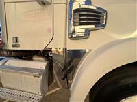 2015 Freightliner Coronado