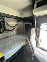 2022 Freightliner CASCADIA 116