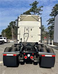 2022 Freightliner CASCADIA 116