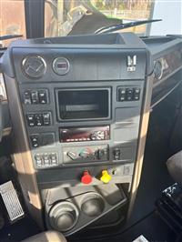 2019 International HX520