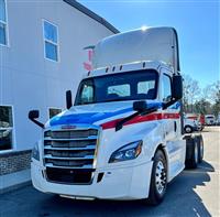 2019 Freightliner CASCADIA 126