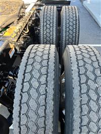 2019 Freightliner CASCADIA 126