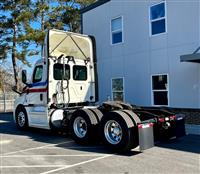 2019 Freightliner CASCADIA 126