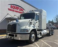 2018 Mack CXU613 FLAT TOP SLEEPER