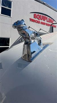 2018 Mack CXU613 FLAT TOP SLEEPER