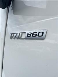 2023 Volvo VNL860