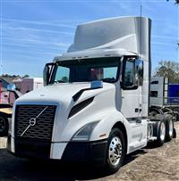 2019 Volvo VNL300