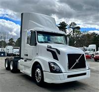 2018 Volvo VNL300