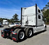 2023 Volvo VNL860