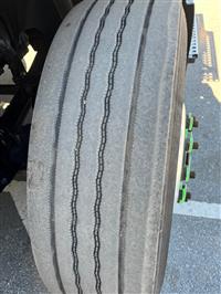 2021 Volvo VNR 6X2 Day Cab