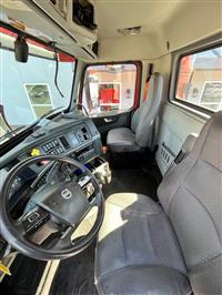 2021 Volvo VNR 6X2 Day Cab