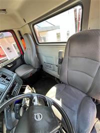 2021 Volvo VNR 6X2 Day Cab