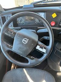 2021 Volvo VNR 6X2 Day Cab