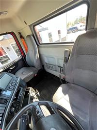 2021 Volvo VNR 6X2 Day Cab