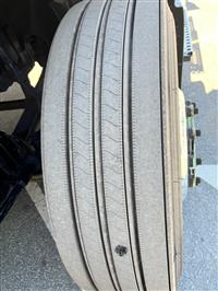 2021 Volvo VNR 6X2 Day Cab