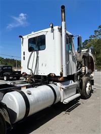 2015 Freightliner Coronado 122 SD