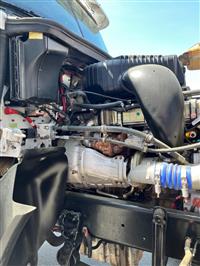 2015 Freightliner Coronado 122 SD