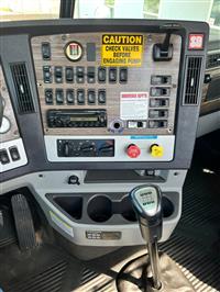 2015 Freightliner Coronado 122 SD