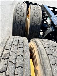 2015 Freightliner Coronado 122 SD