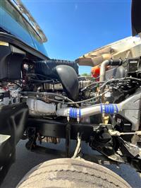 2015 Freightliner Coronado 122 SD