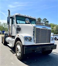 2015 Freightliner Coronado 122 SD