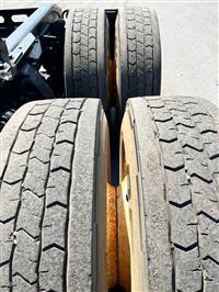 2015 Freightliner Coronado 122 SD