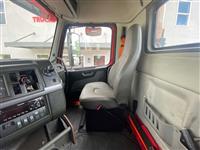 2021 Volvo VNR 6X2 Day Cab