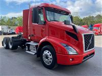 2021 Volvo VNR 6X2 Day Cab