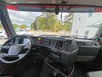 2021 Volvo VNR 6X2 Day Cab
