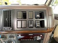 2017 Volvo VNM SINGLE AXLE DAY CAB