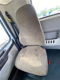 2017 Volvo VNM SINGLE AXLE DAY CAB