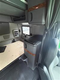 2021 International LT625