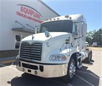 2018 Mack CXU 613 MID ROOF SLEEPER