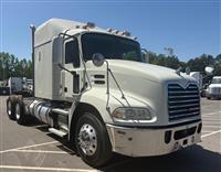 2018 Mack CXU 613 MID ROOF SLEEPER