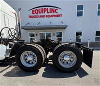 2018 Mack CXU 613 MID ROOF SLEEPER