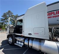 2018 Mack CXU 613 MID ROOF SLEEPER