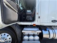 2018 Mack CXU 613 MID ROOF SLEEPER