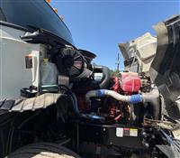 2018 Mack CXU 613 MID ROOF SLEEPER