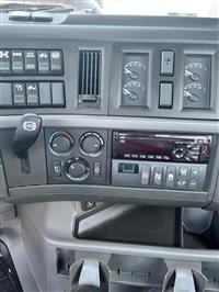 2019 Volvo VNR