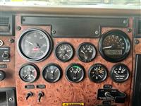 2007 Peterbilt 335
