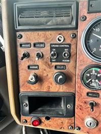 2007 Peterbilt 335