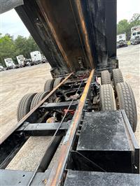 2007 Peterbilt 335