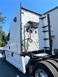 2015 Freightliner CASCADIA 116