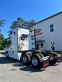 2015 Freightliner CASCADIA 116