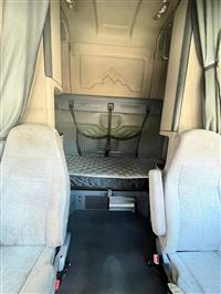 2015 Freightliner CASCADIA 116